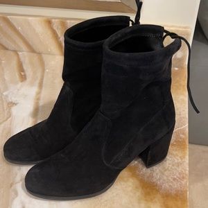 Stuart weitzman Blk suede boots
